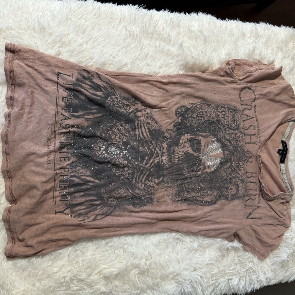 Crash & Burn Women's Tan Skull Graphic Tee